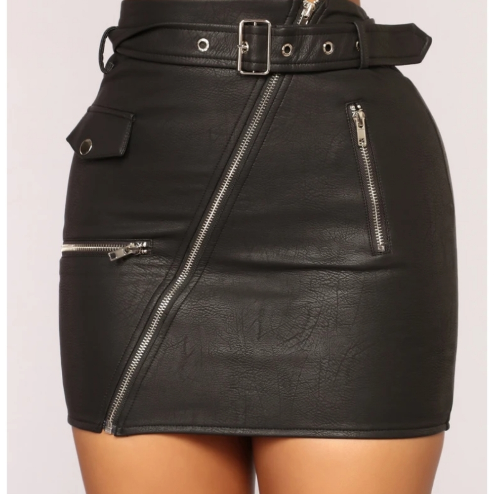 Black, Faux leather mini skirt